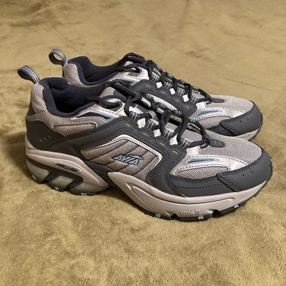 NIB Avia Vintage 80s 90s Running Sneakers Gray Blue Women's Size 8.5M